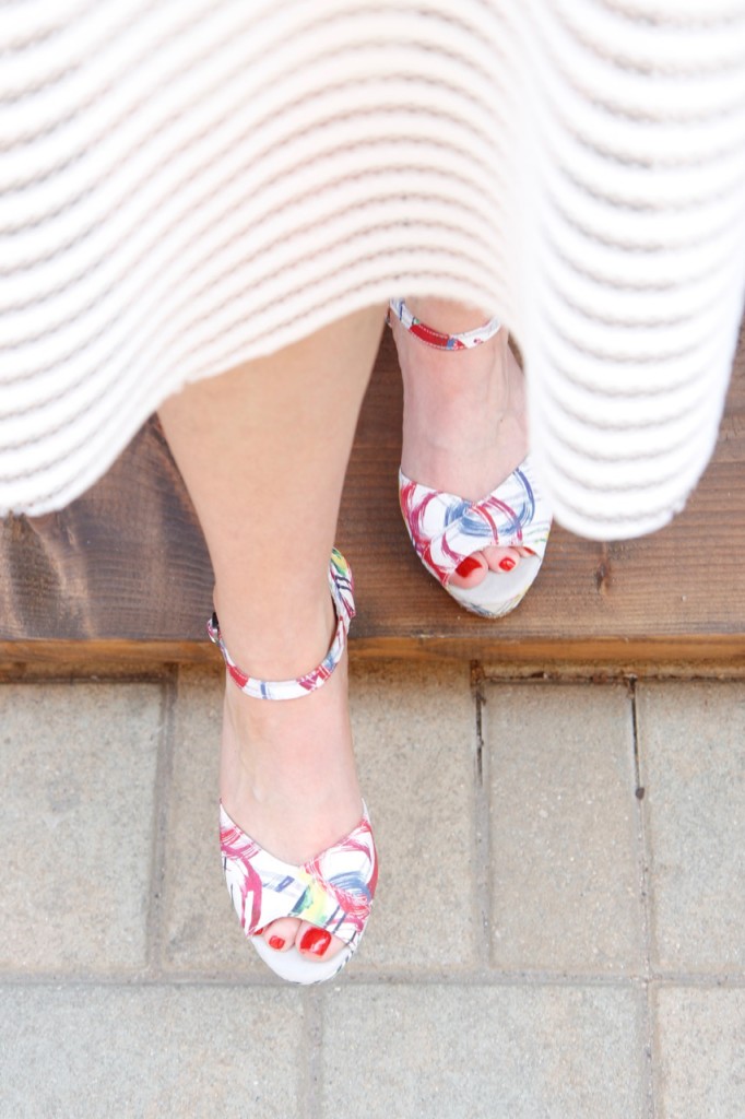 Mesh & Brushstrokes - Toms Wedges