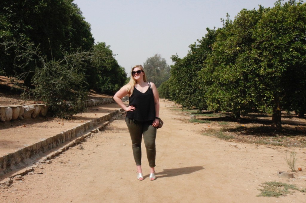 August Stitch Fix - Black Fringe Tank and Olive Cropped Pants 