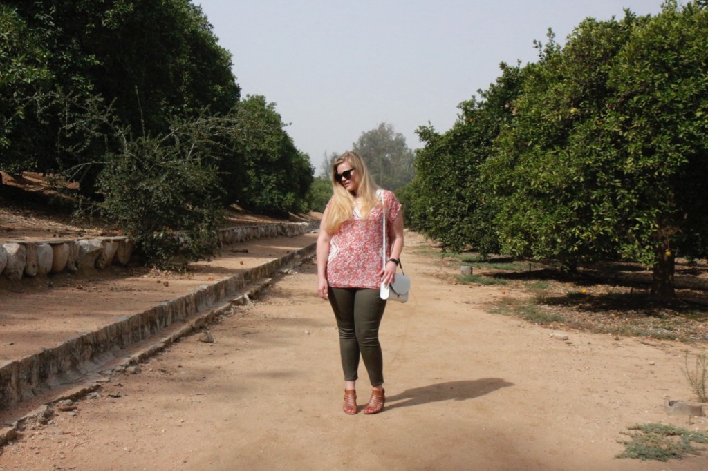 August Stitch Fix - Floral Blouse Olive Cropped Pants and Sandals for Fall