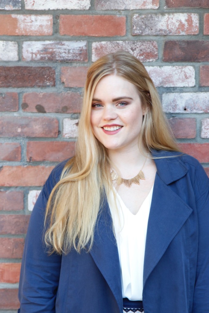 September Stitch Fix - Blue Trench, White Blouse, Statement Necklace