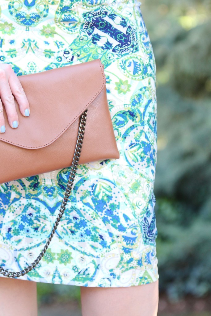 Spring Trends with Maggy London - Chain envelope clutch