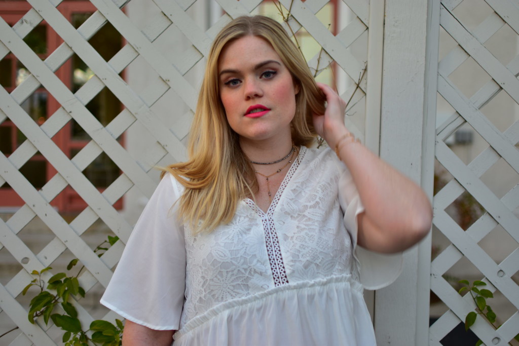 Gozon white lace blouse outfit 